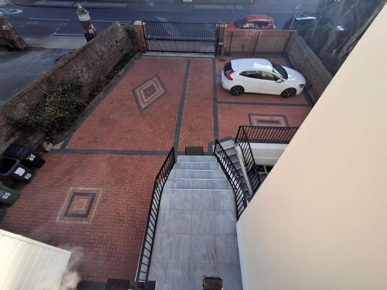 Inn By The Sea, Portsmouth - En Suite Rooms With Or Without Sea View, Onsite Ev 22Kw Exterior foto
