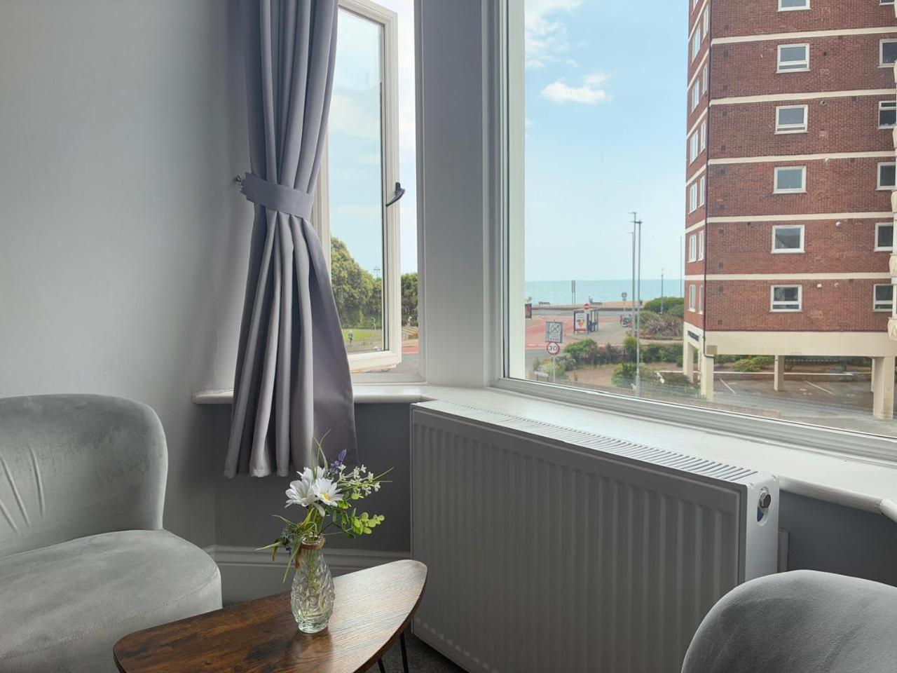 Inn By The Sea, Portsmouth - En Suite Rooms With Or Without Sea View, Onsite Ev 22Kw Exterior foto